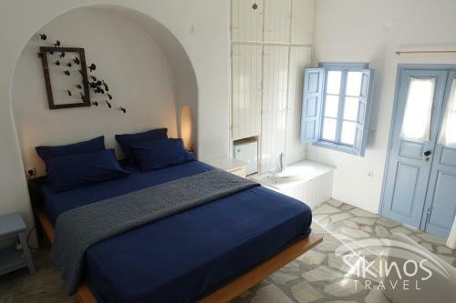 Seaside Traditional Cycladic House