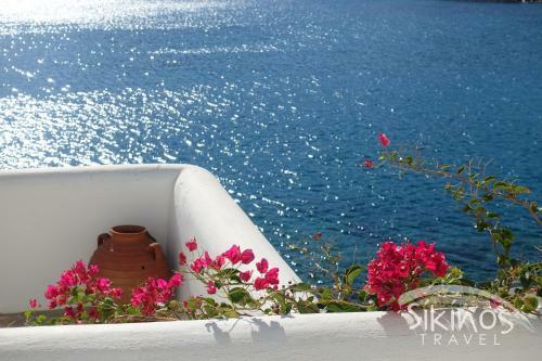 Seaside Traditional Cycladic House