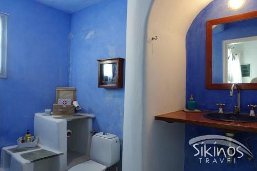 Seaside Traditional Cycladic House