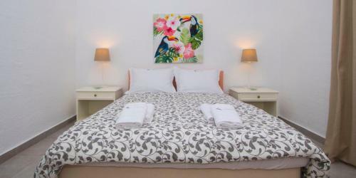 Lorenia Garden Villa, Elani