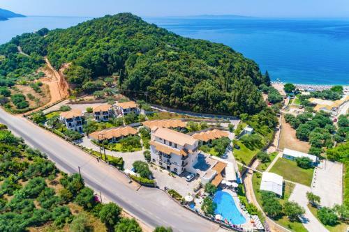 Mega Ammos Hotel