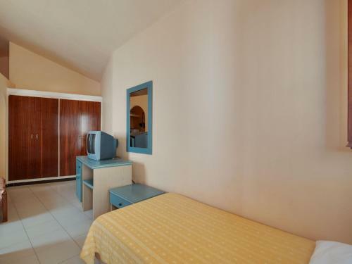Pretty Holiday Home In Symi Island With Balcony