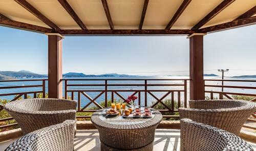 Apartamento Perfectly Positioned Villas With Exquisite Sea Views