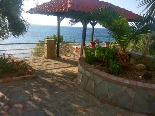 Apartamento Karantola Studios Kallirachi