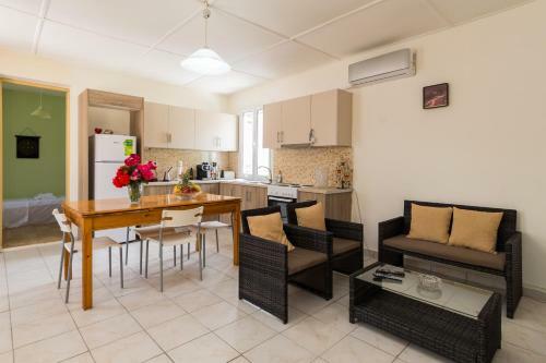 Zisimo's Cottage