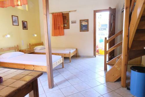 Hotel Taxiarchis Apartments
