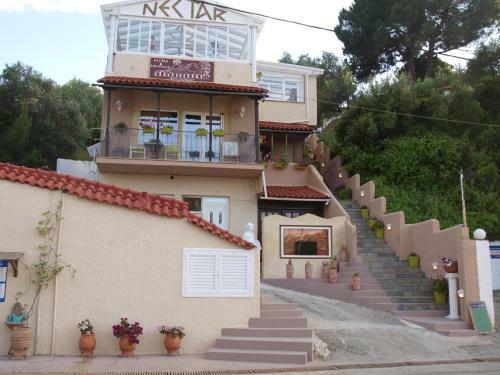 Hostal Nikos Victoria