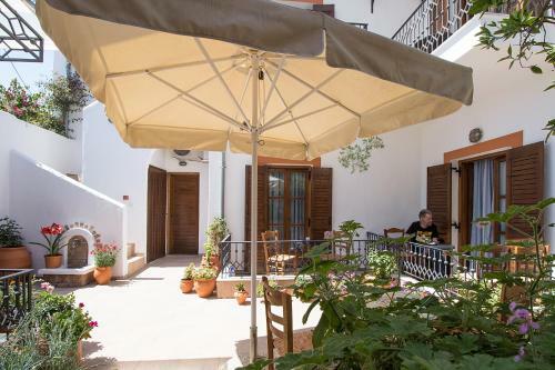 Marouso Hotel