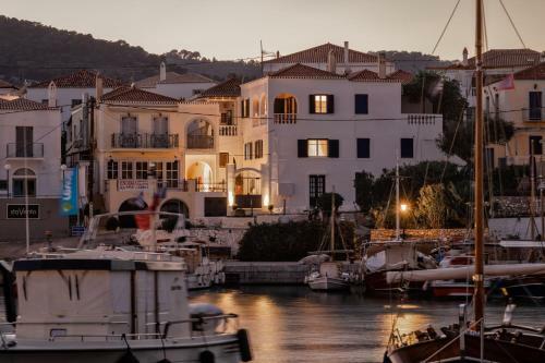 Hotel Porto Vecchio Luxury Suites