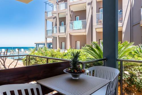 Girogiali Beach Hotel