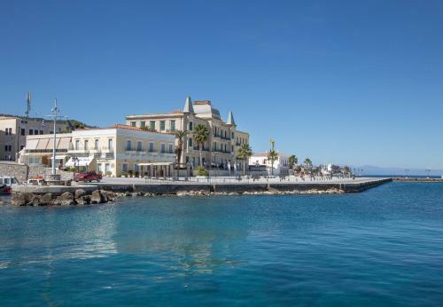 Spetses Elegant Residence With Panoramic View By Ghh