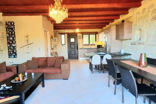 Luxurious Villa Spilia