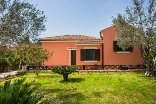 Aniso Villa