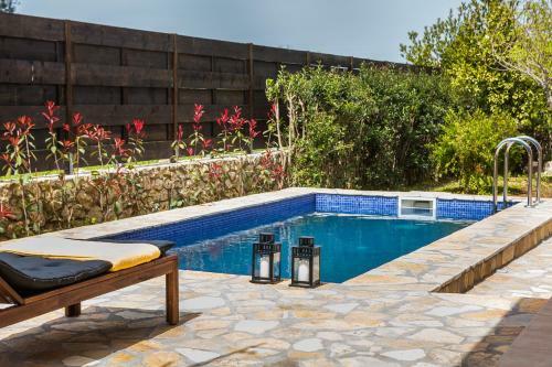 Aniso Villa