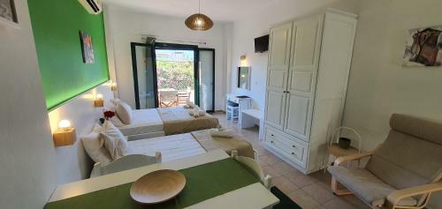 Artemis Apartments