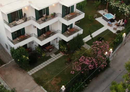 Artemis Apartments