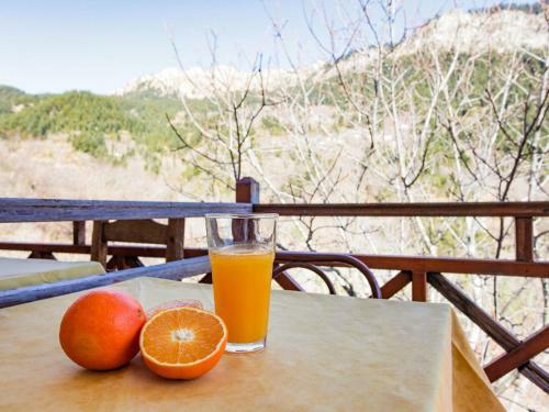Apartamento Simplistic Holiday Home In Stournareika With Balcony