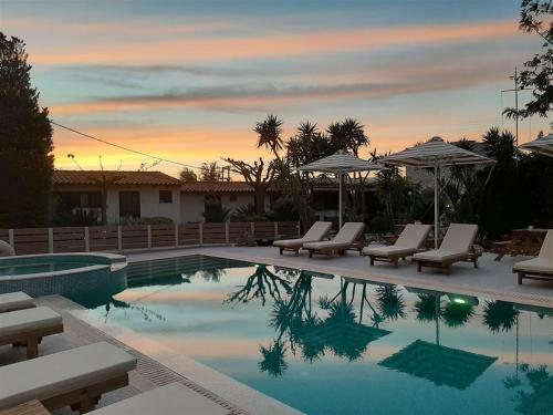 Athina Apartments