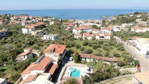 Athina Apartments