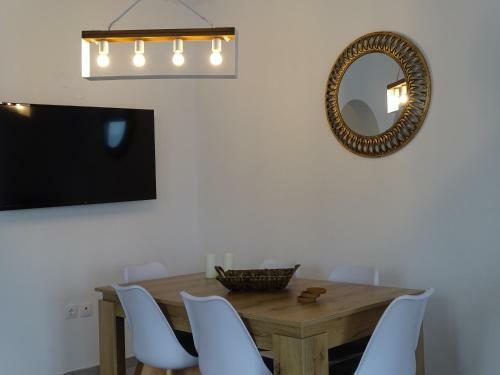 Santoriviera House