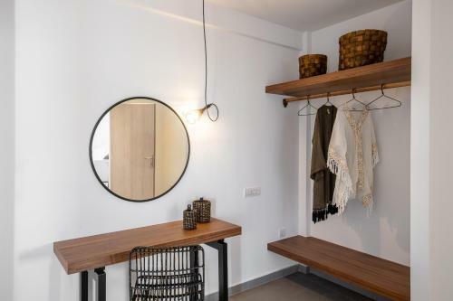 Apartamento Thira Gold Suites