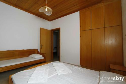Hostal Orange Apartments