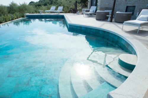 Very Private Golf And Seaview Villa