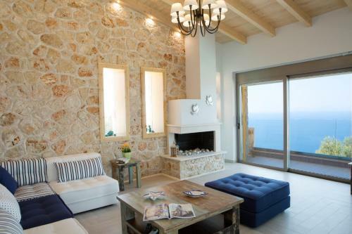 Theathalatta Villa Helios