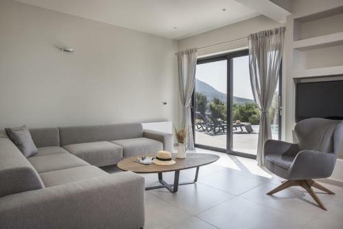 Vlachata Villa Sleeps 6 Pool Wifi