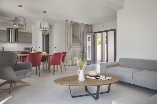 Vlachata Villa Sleeps 6 Pool Wifi