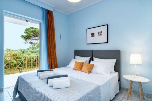 Vougiato Villa Sleeps 10 With Pool Air Con And Wifi