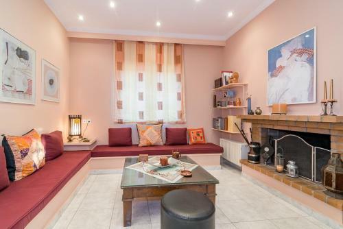 Vougiato Villa Sleeps 10 With Pool Air Con And Wifi
