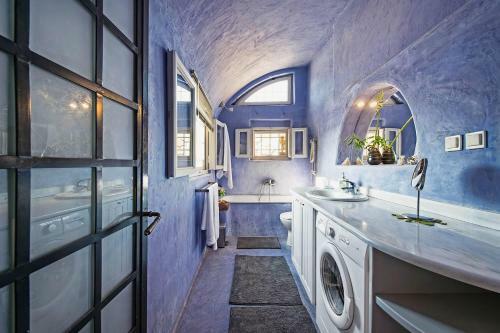 Santorini Away From Crowds
