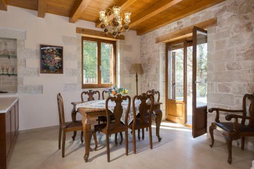 Luxury Crete Villa Villa Melpomeni Private Pool Private Playground 5 Bdr Rethymno