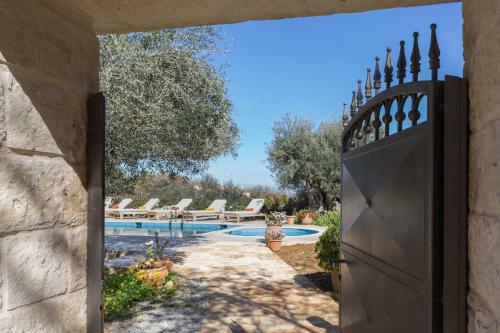 Luxury Crete Villa Villa Melpomeni Private Pool Private Playground 5 Bdr Rethymno