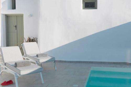 Villa Drops Hyposkafa Cave Houses 4 Plunge Pools 6bdr Accommodate 16 Guests