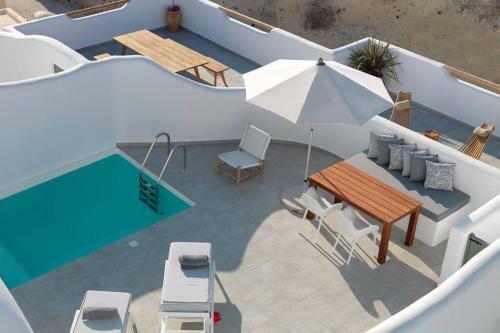 Villa Drops Hyposkafa Cave Houses 4 Plunge Pools 6bdr Accommodate 16 Guests