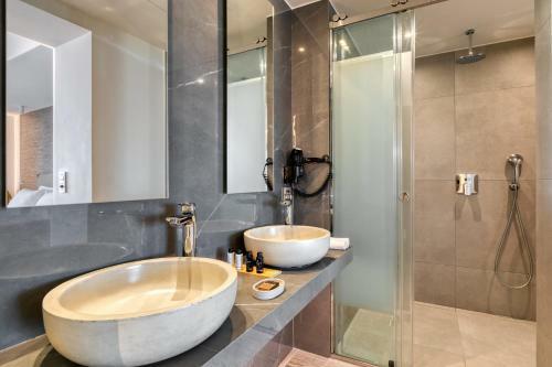 Las Hotel & Spa