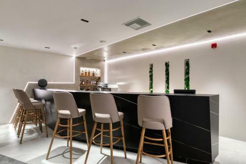 Las Hotel & Spa