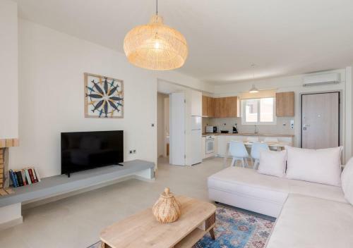 Hostal Costa Vasia Suites And Apartments