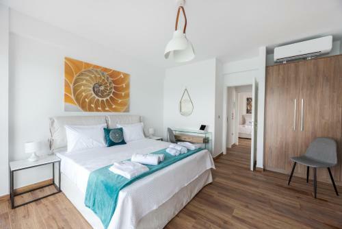 Hostal Costa Vasia Suites And Apartments