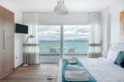 Hostal Costa Vasia Suites And Apartments