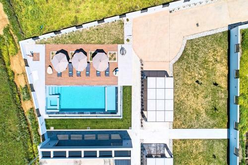 Villa Solaris Heated Pool & Jacuzzi