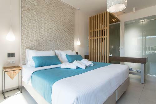 Epos Luxury Beach Hotel / Adults Only 16+