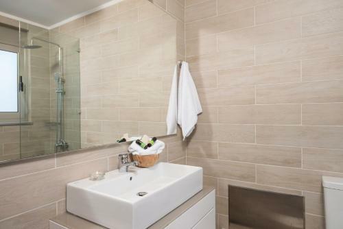 Beachfront Crete Villa Villa Ammos 1 Bedroom Private Pool Grammeno