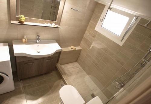 Zacharias Villa Sleeps 7 With Pool And Air Con