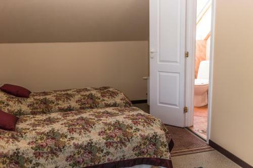 Hotel City Center Ka?is B&B