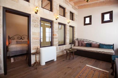 Porolithos Boutique Hotel