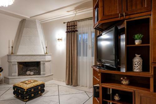 Aigli Villa