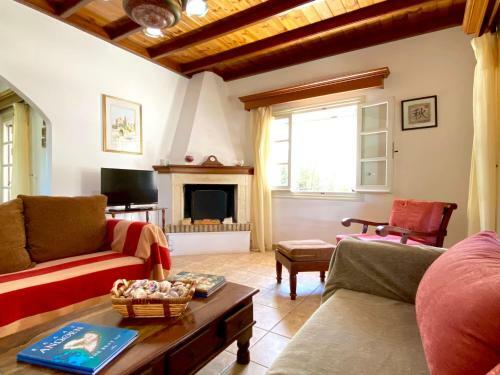 Villa Kostas Beach Estate With Private Pool